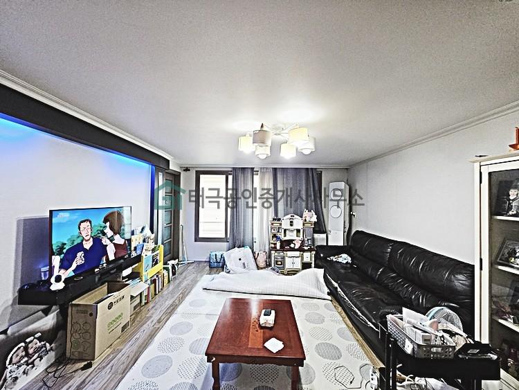 [16783]엘베설치에 넓은3룸빌라 집상태좋고 전형적인 아파트형구조